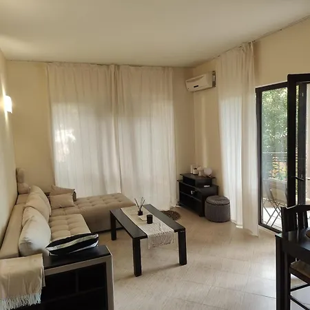Апартамент Bendita Mare Golden Sands *