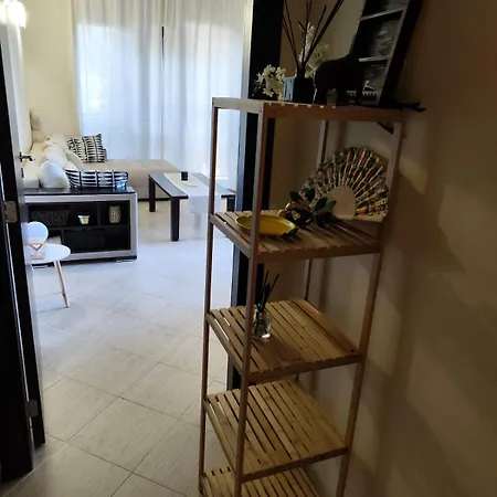 Bendita Mare Golden Sands Apartment Warna
